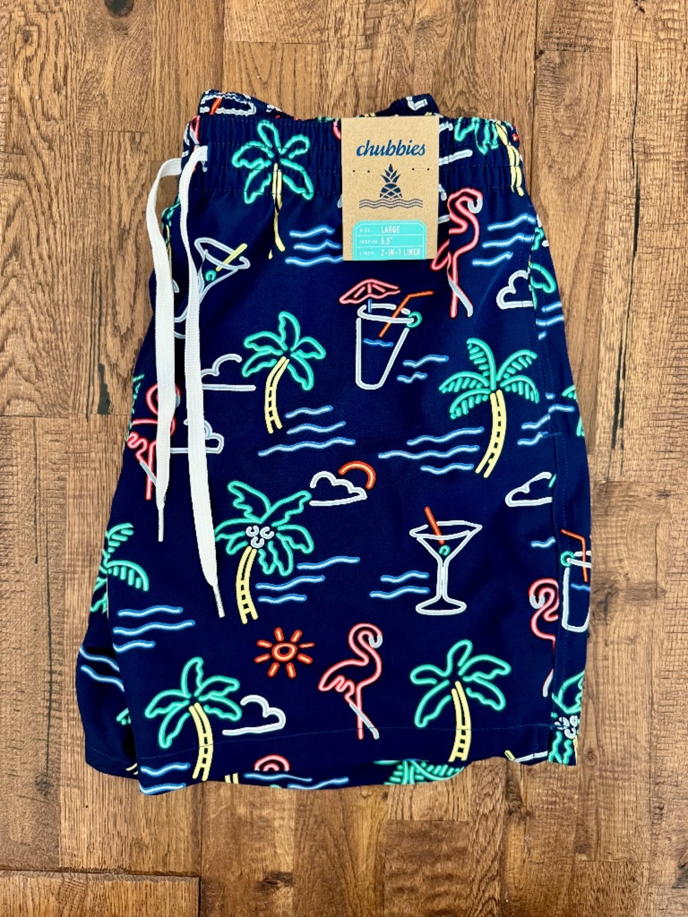 NEW Chubbies The Neon Lights Built In Lines Men's Size L